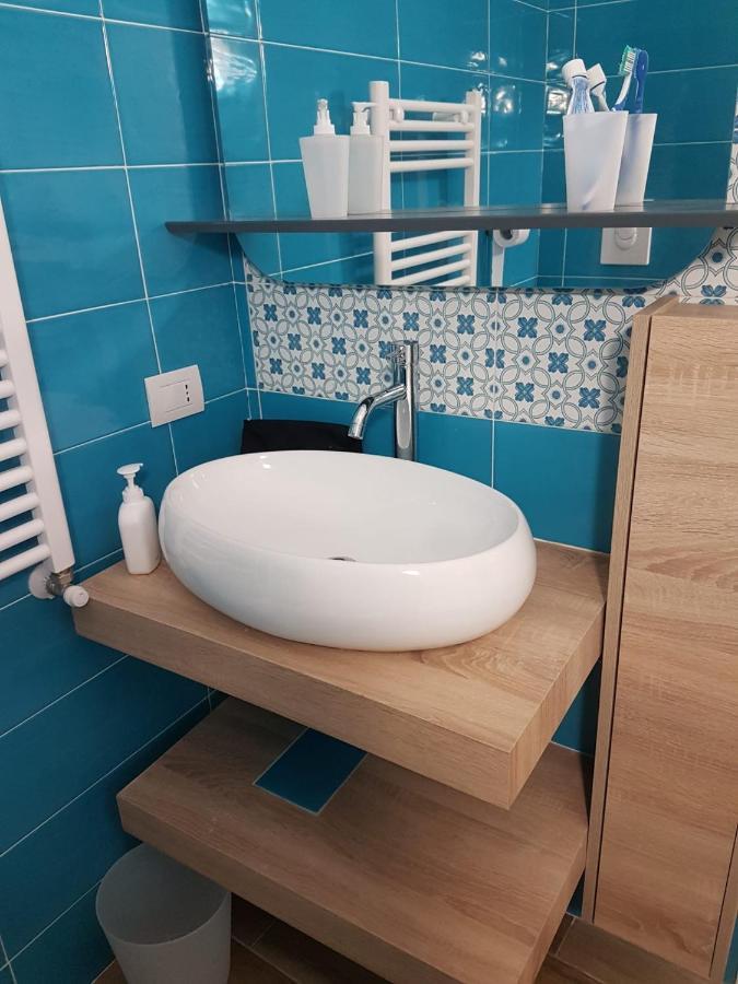 Rega Holiday House Неаполь Екстер'єр фото