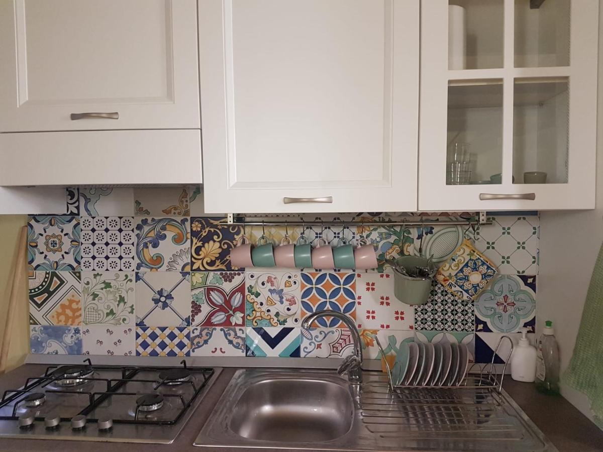 Rega Holiday House Неаполь Екстер'єр фото